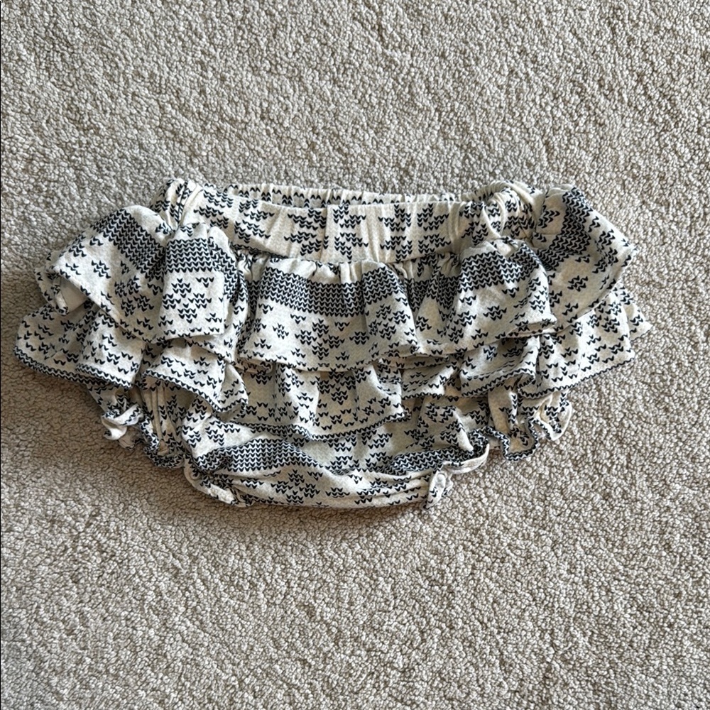 Kate Quinn Ruffle Bloomers - Picture 3 of 4